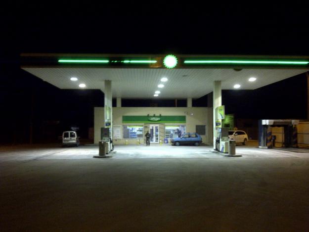 VENTA DE GASOLINERA CON TIENDA Y DOS LAVADEROS AUTOMÁTICOS