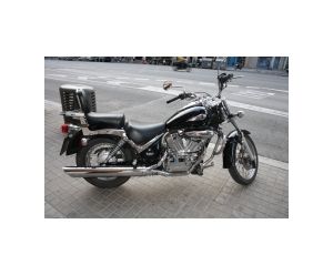 SUZUKI INTRUDER 250