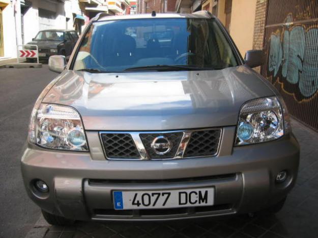 SE VENDE NISSAN X-TRAIL ELEGANCE 2.5 EN PERFECTO 
ESTADO