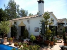 Chalet con 3 dormitorios se vende en Coin - mejor precio | unprecio.es