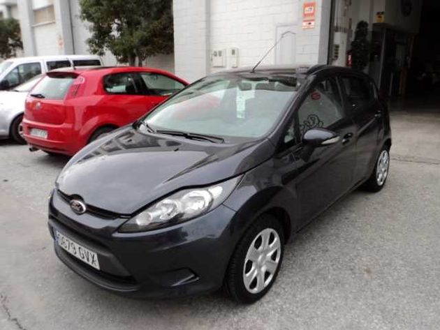 FORD FIESTA 1.25 82 TREND