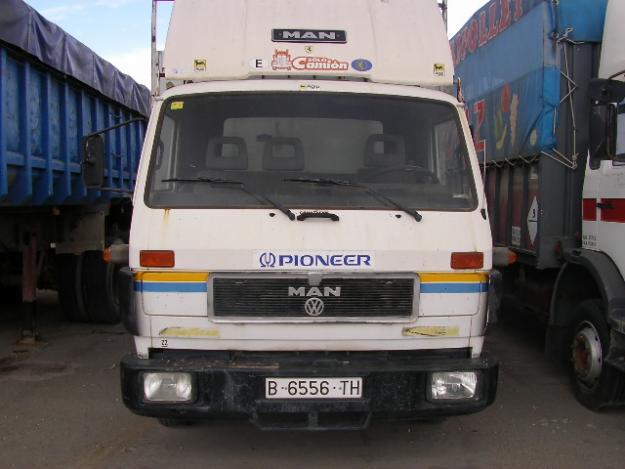 CAMION MAN 8.150 CAJA SEMITAULINER