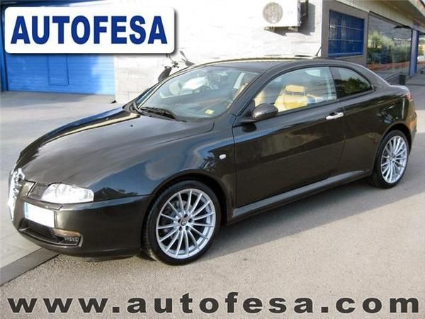 Alfa Romeo GT 2.0i DISTINCTIVE 3P