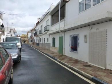 Adosado con 3 dormitorios se vende en Marbella, Costa del Sol