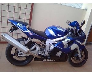 YAMAHA YZF R6