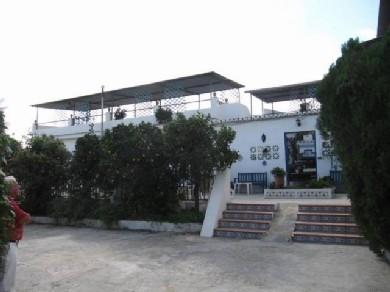 Chalet con 3 dormitorios se vende en Malaga, Costa del Sol
