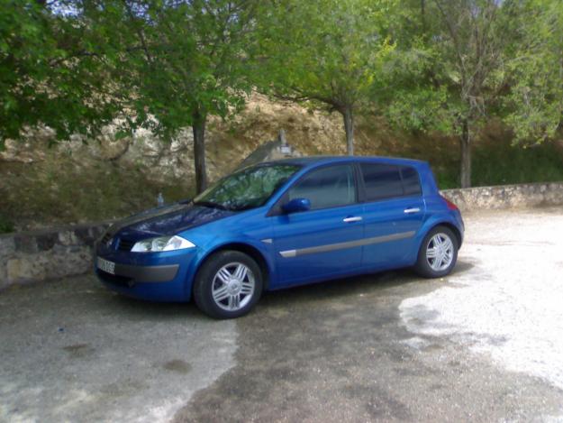 megane azul en venta luxe privilege 1.9dti perfeto estado 50000km.libro reviones 15000eu