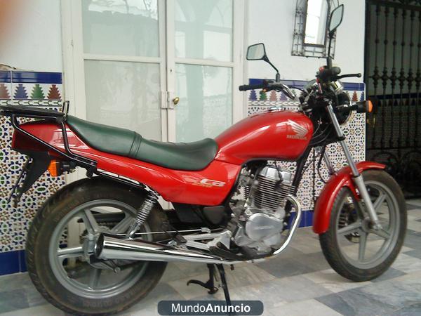 Vendo Moto Honda CB 250  12000 kms