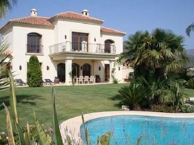Chalet con 5 dormitorios se vende en Mijas Costa, Costa del Sol