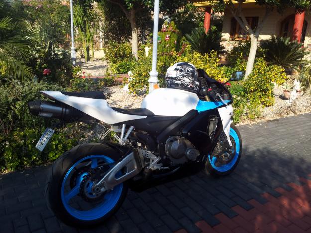 Vendo honda cbr 600RR,