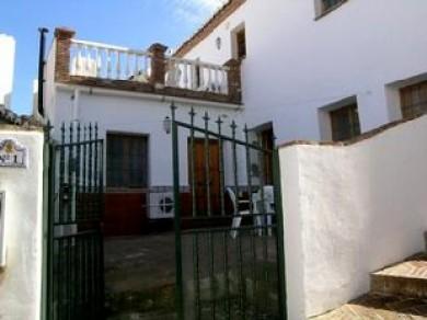 Adosado con 2 dormitorios se vende en Iznate, Axarquia