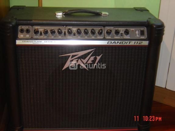 AMPLIFICADOR PEAVEY BANDIT 112 (IMPECABLE)