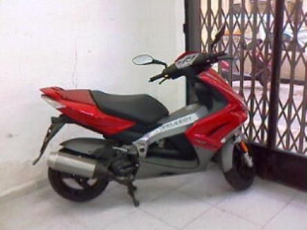 se vende peugeot jet force 50