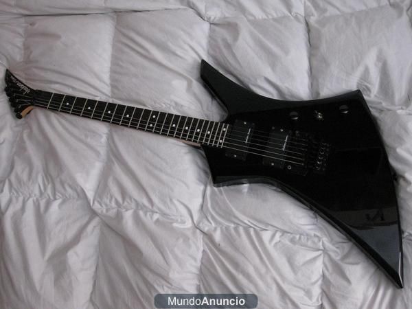 vendo jackson kelly explorer made in japan con floyd rose. impecable!
