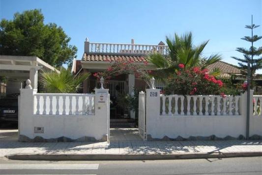 2 Dormitorio Chalet En Venta en Pinar de Campoverde, Alicante