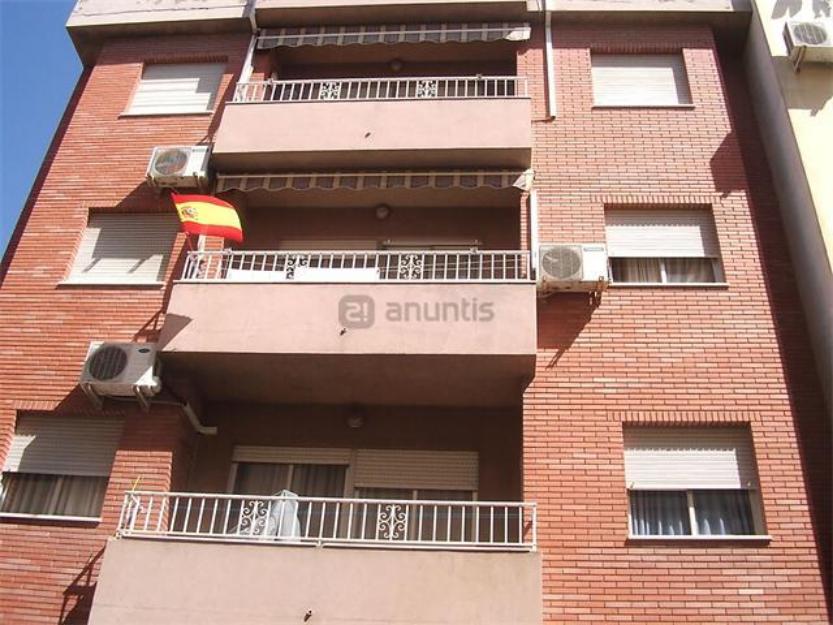 Se vende piso en málaga zona capuchinosejido