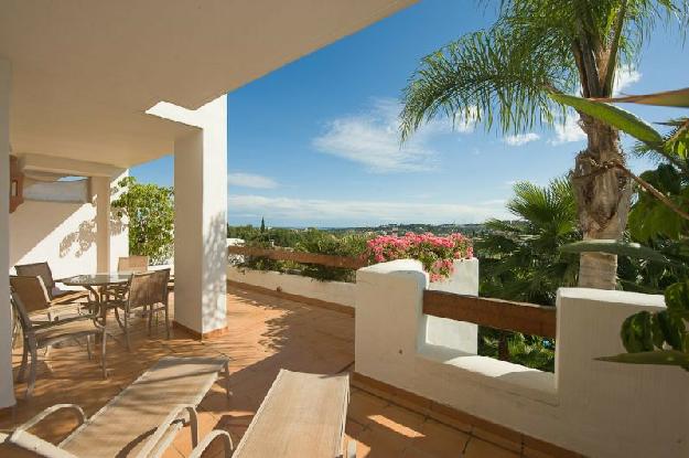 Apartamento a la venta en Nueva Andalucía Costa del Sol