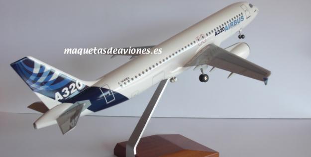 MAQUETAS DE AVIONES COMERCIALES A ESCALA