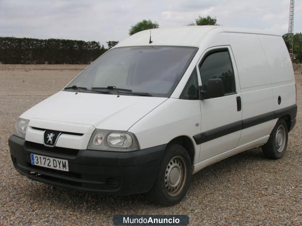 PEUGEOT EXPERT 2.0 HDI 95 CV furgon cerrado.