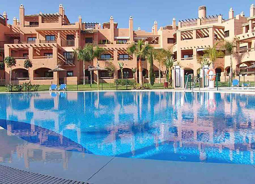 Apartamento en Atalaya playa, Estepona