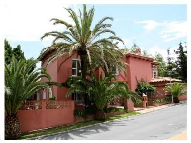 Chalet con 9 dormitorios se vende en Mijas Costa, Costa del Sol