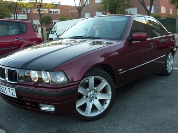 se,vende,bmw,323i,aut98,180cv