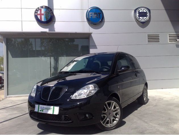 LANCIA Y  1.3JTD MOMO SPORT 105