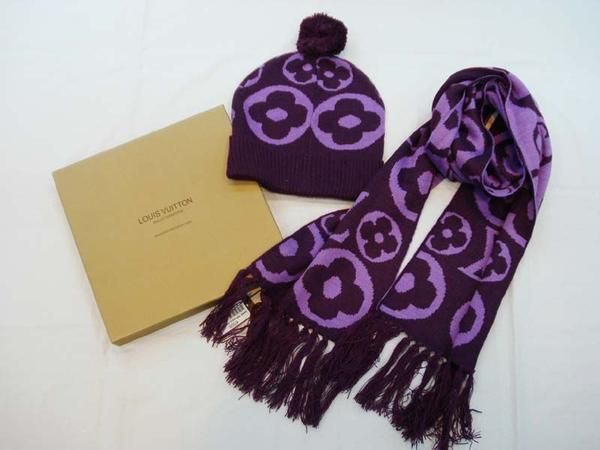 Louis Vuitton Classic Scarf