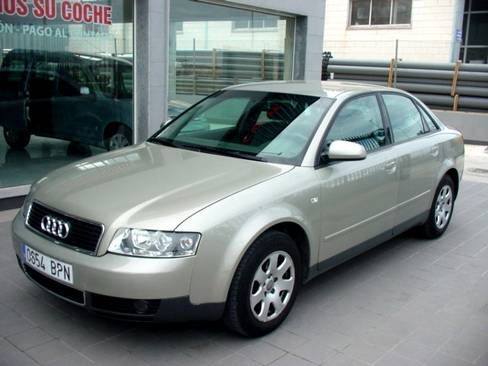 Audi A4 1.9  TDI-130cv.   Llantas, climatizador