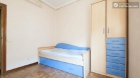 Rooms available - Recently refurbished 3-bedroom apartment in peaceful Retiro - mejor precio | unprecio.es