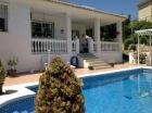 Chalet con 3 dormitorios se vende en Mijas Costa, Costa del Sol - mejor precio | unprecio.es