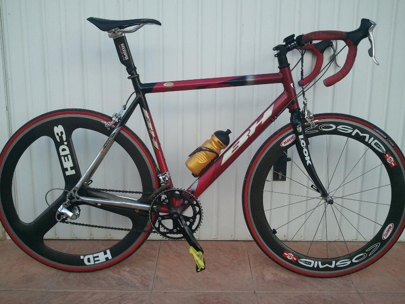 Se vende bici de carretera BH