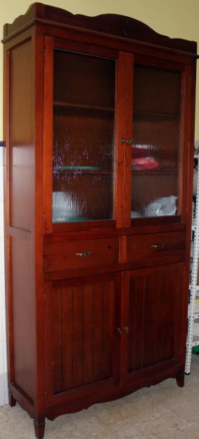 Alacena en madera de pino maciza