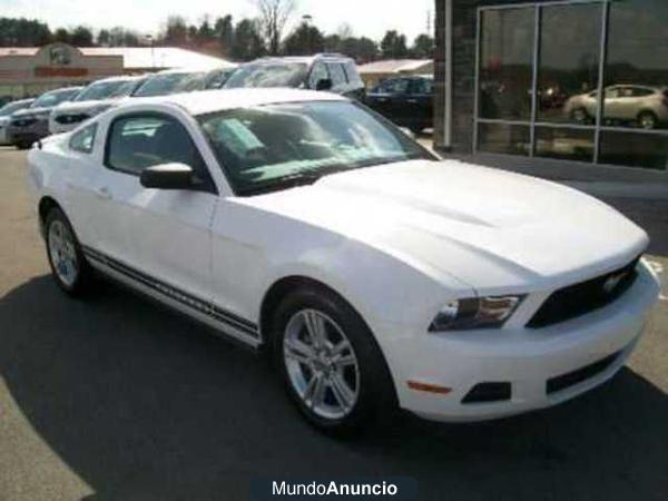 Ford Mustang v6 deluxe TMCARS.ES