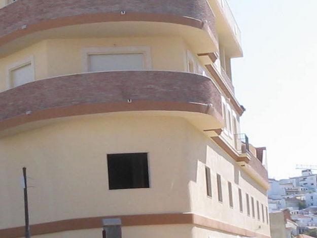 piso 3hab, 2 baños, garaje, 95m2, entregado hace 2 años, alhaurin el grande