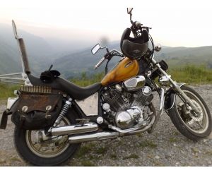 YAMAHA XV 1100 VIRAGO