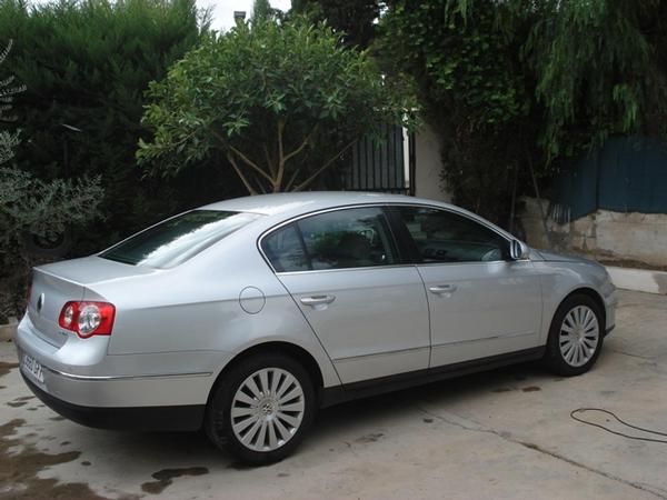 Volkswagen Passat 2.0 Tdi 140cv Highline - Novelda - Alicante