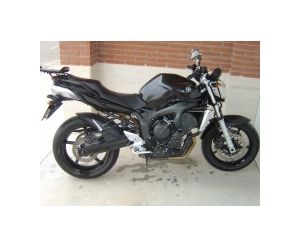 YAMAHA FZ6