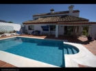 Chalet con 4 dormitorios se vende en Estepona, Costa del Sol - mejor precio | unprecio.es