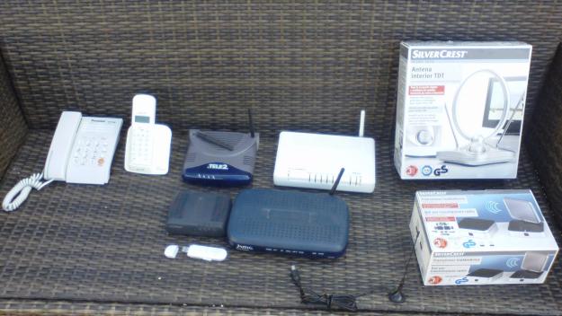 Lote de antenas y router