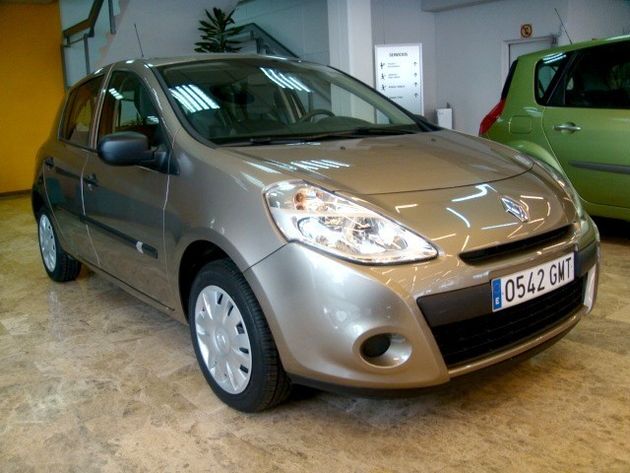 RENAULT CLIO  1.2 AUTHENTIQUE