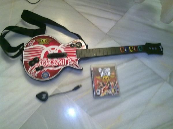 Se vende Ghitar Hero Aerosmith PS3