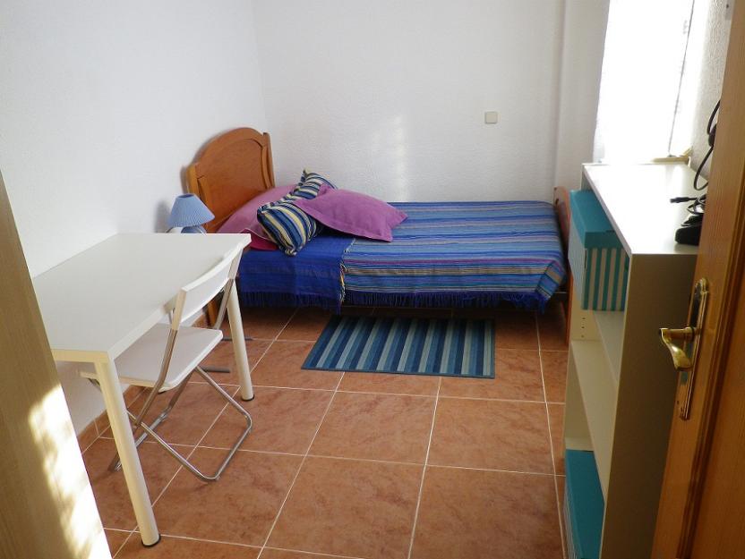 alquiler de habitación en alcobendas-chica