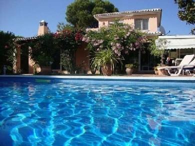 Chalet con 4 dormitorios se vende en Mijas Costa, Costa del Sol