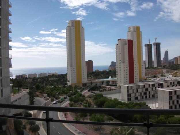 OCASION Dos Aptos de 2 dorm+ 2 baños+ garaje+ trastero .Vistas al mar BENIDORM