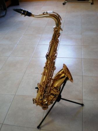 VENDO Saxo Tenor Yamaha YTS-275 con accesorios