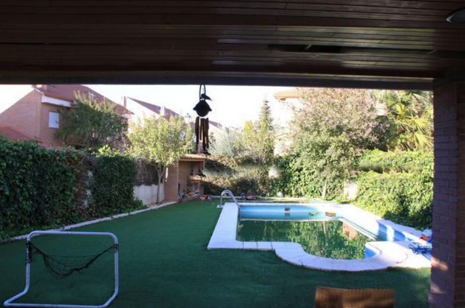 Se vende chalet en Camarma de Esteruela