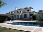 Chalet con 5 dormitorios se vende en Estepona, Costa del Sol - mejor precio | unprecio.es