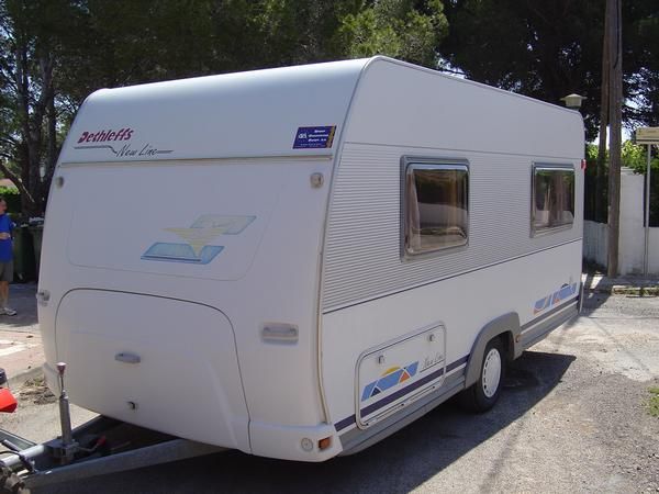 vendo o cambio caravana dethleffs new line 2004