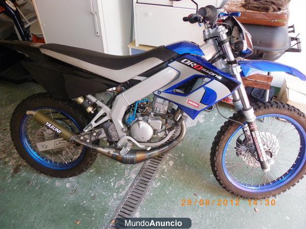 Moto derbi drd racing 49cc.